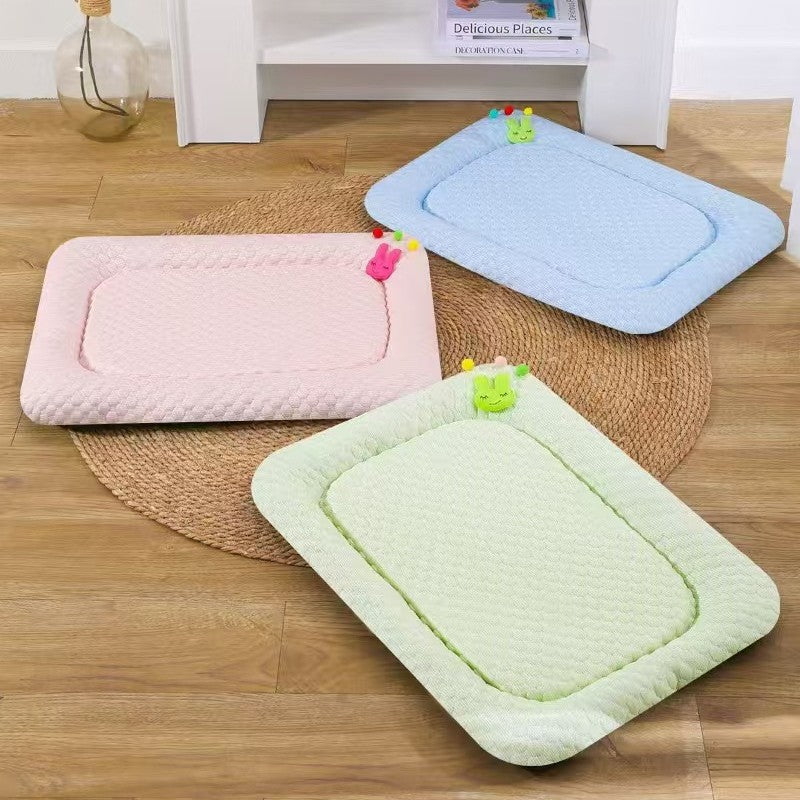 Green Breathable Cooling Pet Mat - Ice Bean Summer Bed for Small Dogs (L : 50x65cm)